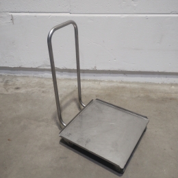 Cart for dishwasher baskets